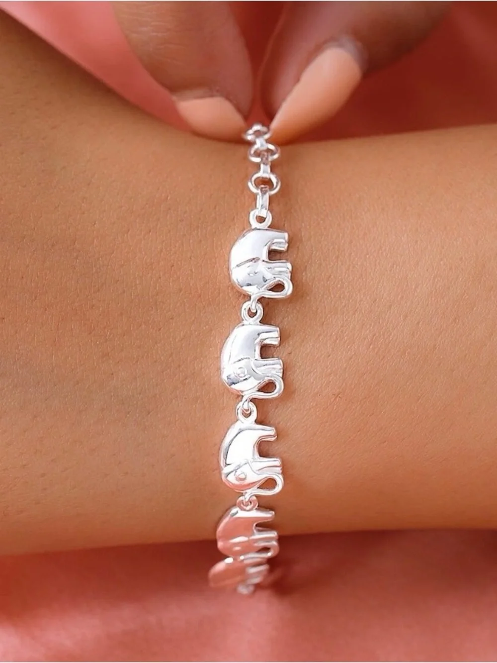 Sterling Silver Elephant Charm Bracelet - 7.25” 5.75g